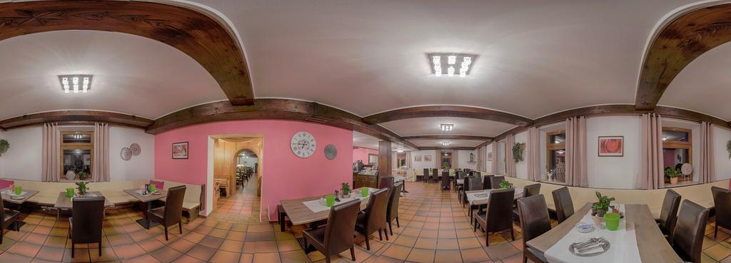 Kastenauer Hof โรเซินไฮม์ ภายนอก รูปภาพ
